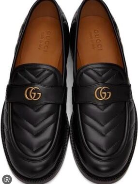 Gucci Women Black Leather GG Marmont Loafers (authentic- never worn!)